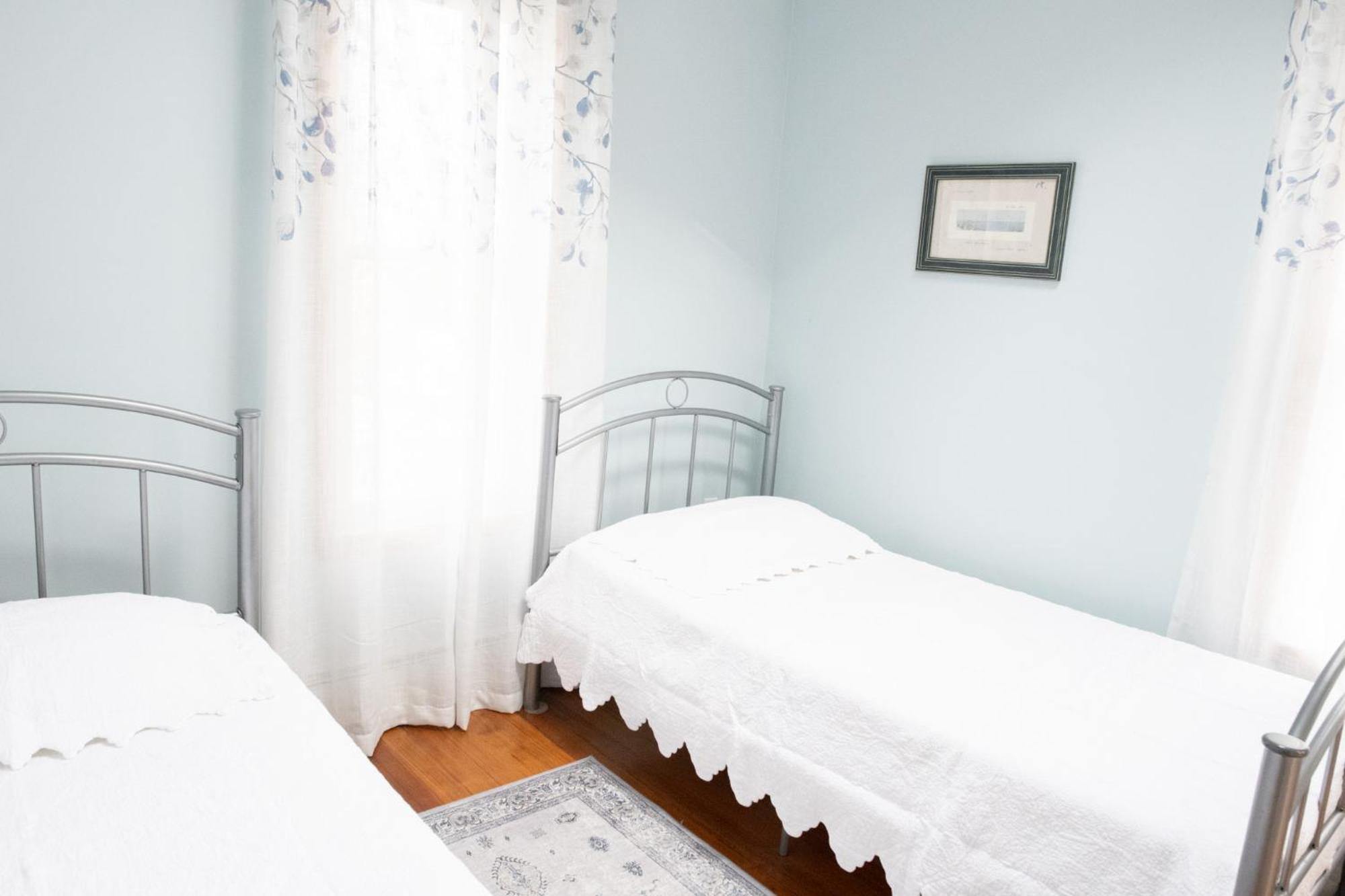Beautiful Apartment-5 Beds-Full Kitchen-Parking-Super Clean! Бостон Экстерьер фото